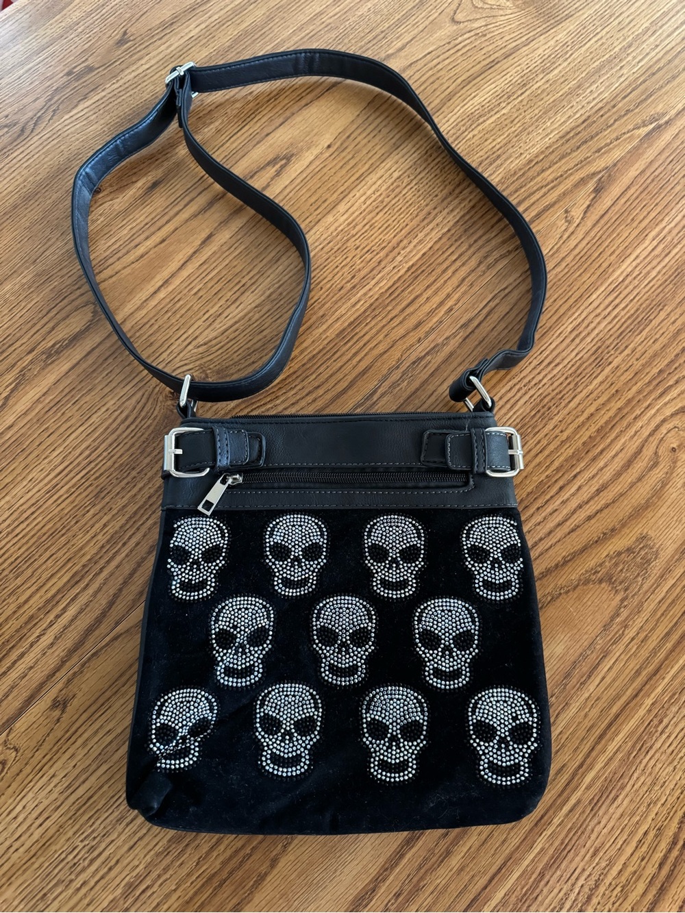 Crossbody Bag crystal rhinestone skulls multi-pockets in&out adjustable strap